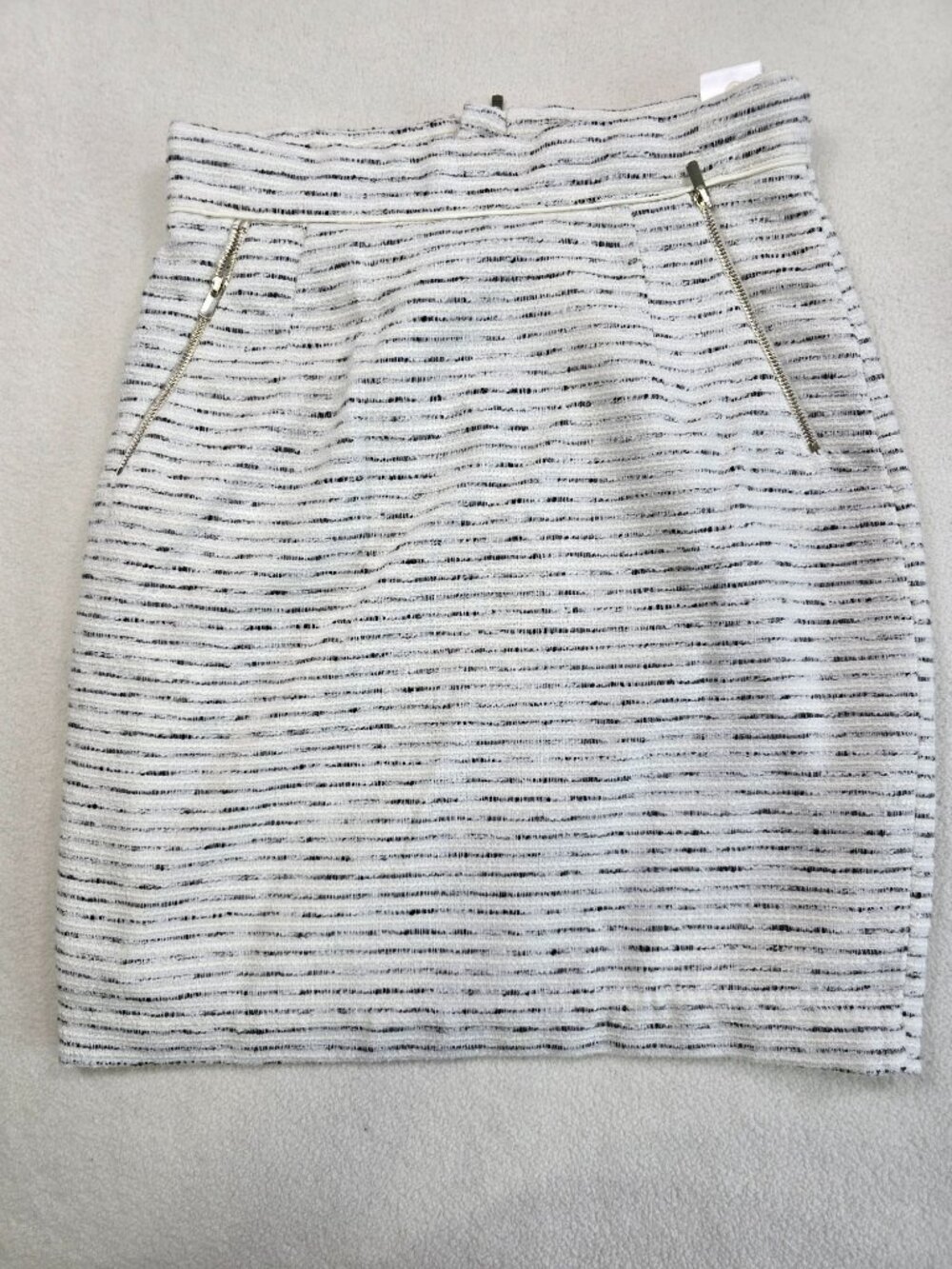 H&M Womens 8 Striped Mini Skirt With Zip Pockets